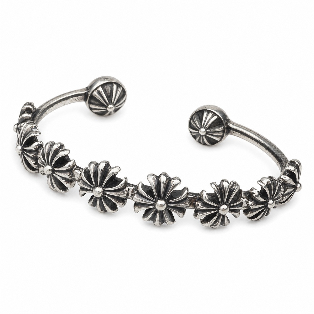 Silver-Tone Alloy (Non-Precious Metal) Oxidized Cross-Floral Link Bracelet – Bild 2