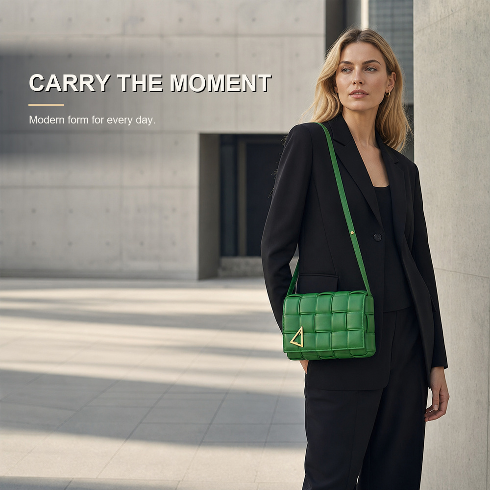 Green Padded Woven Flap Shoulder Bag – Bild 3