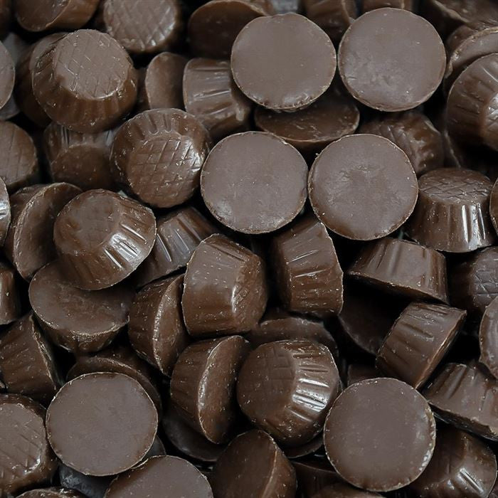 Dunkle Schokolade Mini Erdnussbutter Tassen