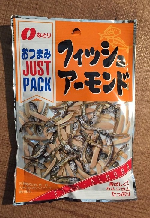 Natori, Just Packung “Fischmandel”, geröstete Mandel und getrocknete Sardine mit Sesam 19g
