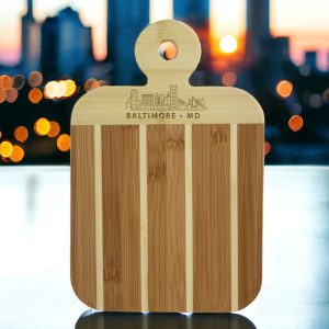 Totally Bamboo – Servierbrett mit Baltimore-Skyline