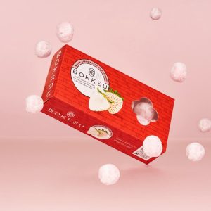 weiße Erdbeere japanische Süßigkeiten Bissen