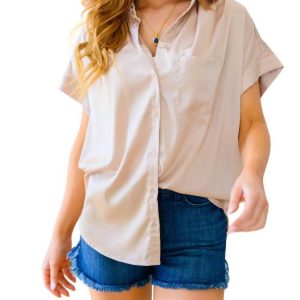 Ich habe noch nie eine Bluse in Champagner geknöpft