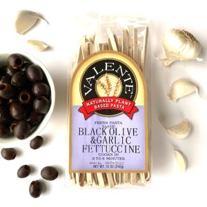Valente’s – Schwarze Oliv und Knoblauch Fettuccine