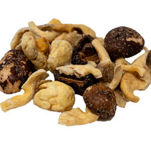 Leicht gesalzene gemischte Pilz-Snacks