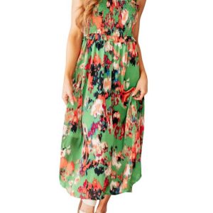 Ein etwas längeres Kleid in Grün