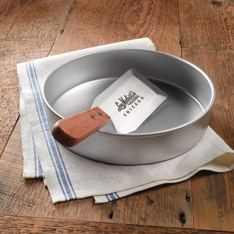 Pans & Spatulas von Lou Malnati