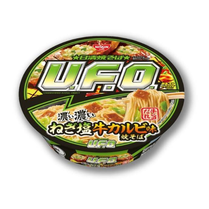 Nissin Yakisoba U.F.O. Reichhaltiges Lauchsalz und Rindfleisch-Rippengeschmack