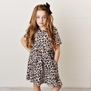 Leopardenwirbelkleid