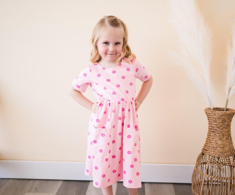 Rosa Petunia Twirl Kleid