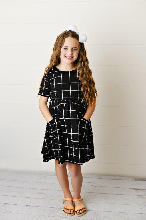 Window Pane Twirl Kleid