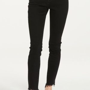 Joyrich niedriger Bund Skinny Jeans mit Stufensaum in Schwarz