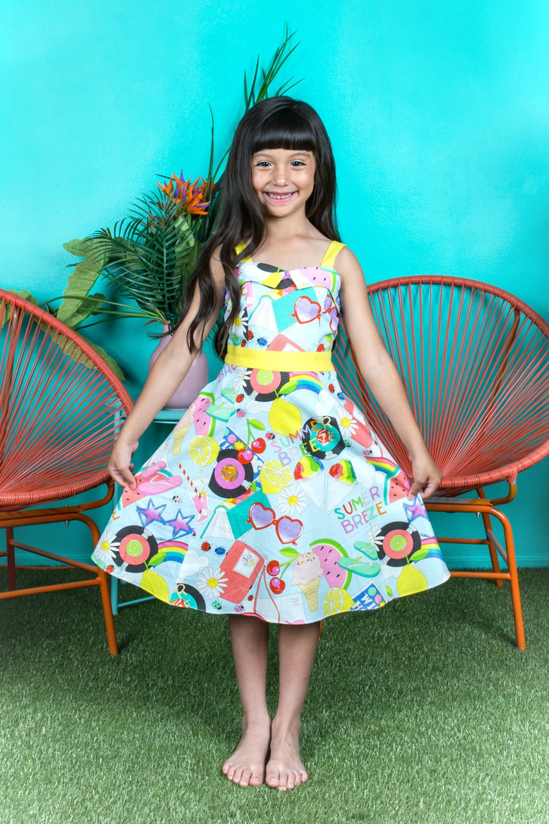 Mädchen Sommer Breeze Muster Pin-Up Style Baumwollkleid mit Taschen, Größen 2-14