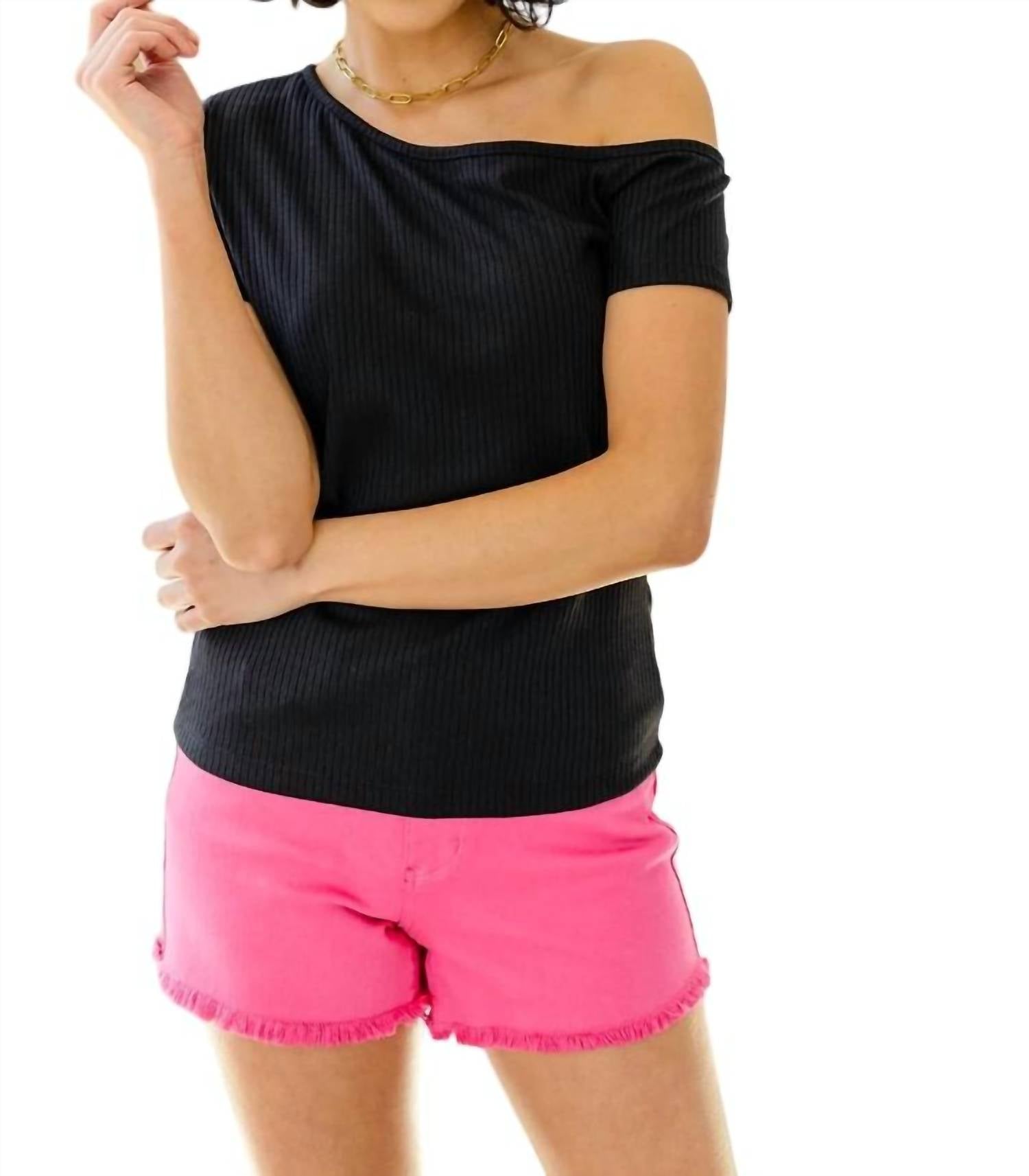 Surely Yours Top mit asymmetrischem Ausschnitt in Schwarz 7732470480956
