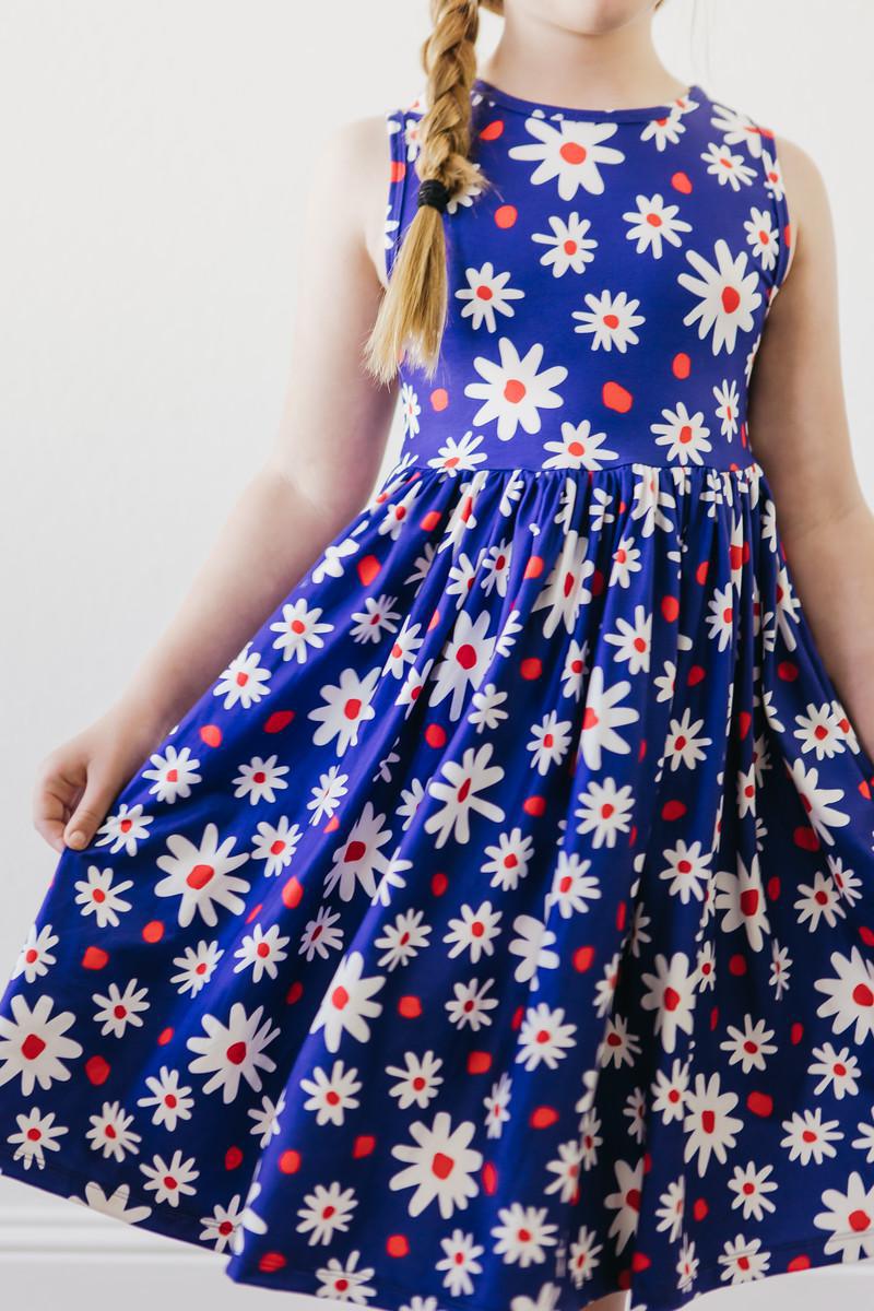 Baby Du bist ein Feuerwerk Top Twirl Kleid