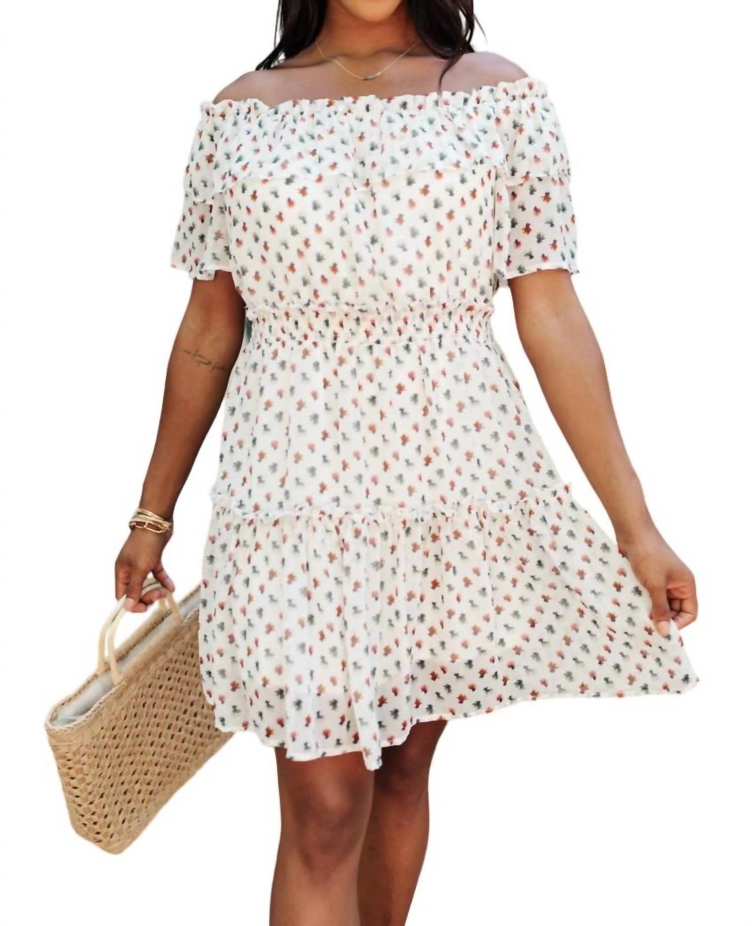 Sommerkleid in Elfenbein