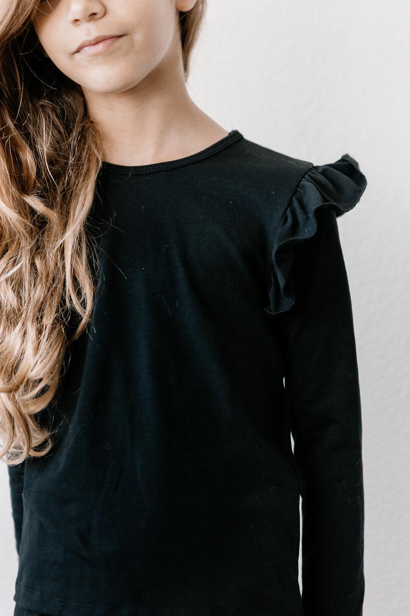 Schwarzes L/S Rüschen-T-Shirt