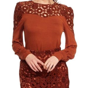 Cuvee-Bluse aus Sumatra-Spitze