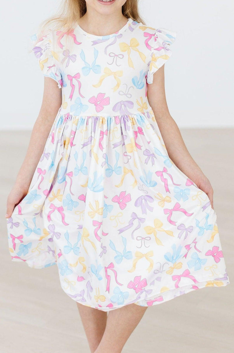 Bow-tastic Flutter Ärmel Twirl Kleid