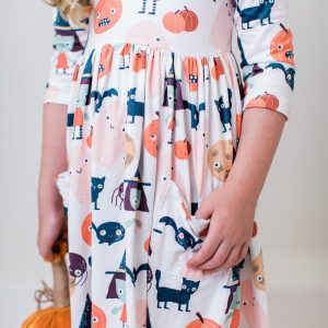 Boo Crew Twirl-Kleid mit 3/4-Ärmeln und Taschen