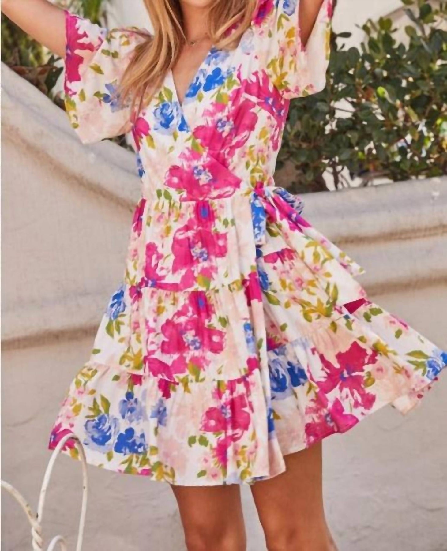 Blumenkleid in Blumenweiß