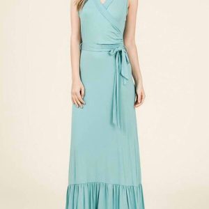 Ärmelloses Maxikleid mit Gürtel in Nilblau