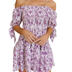 Pretty Little Thing Blumenkleid in Violett 7732499742780
