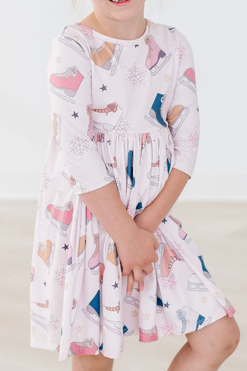 Figur Skate 3/4 Ärmel Twirl Kleid