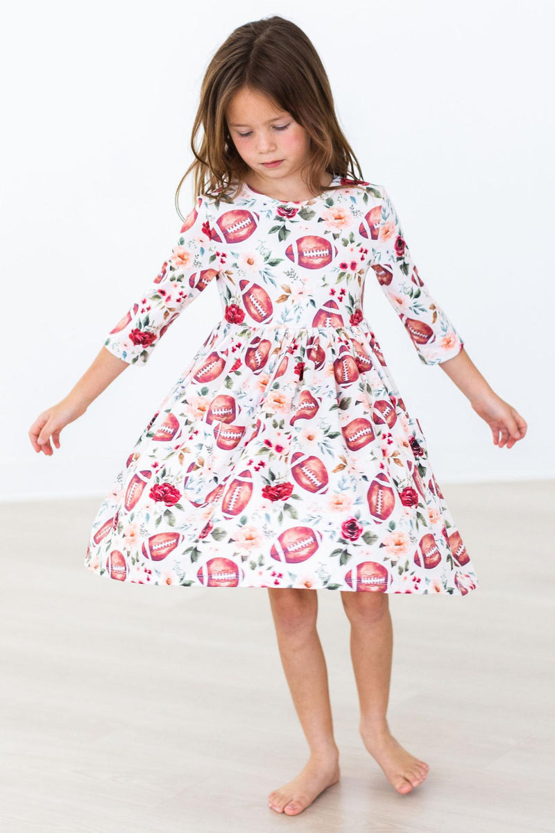 Fußball & Blumen 3/4 Ärmel Tasche Twirl Kleid