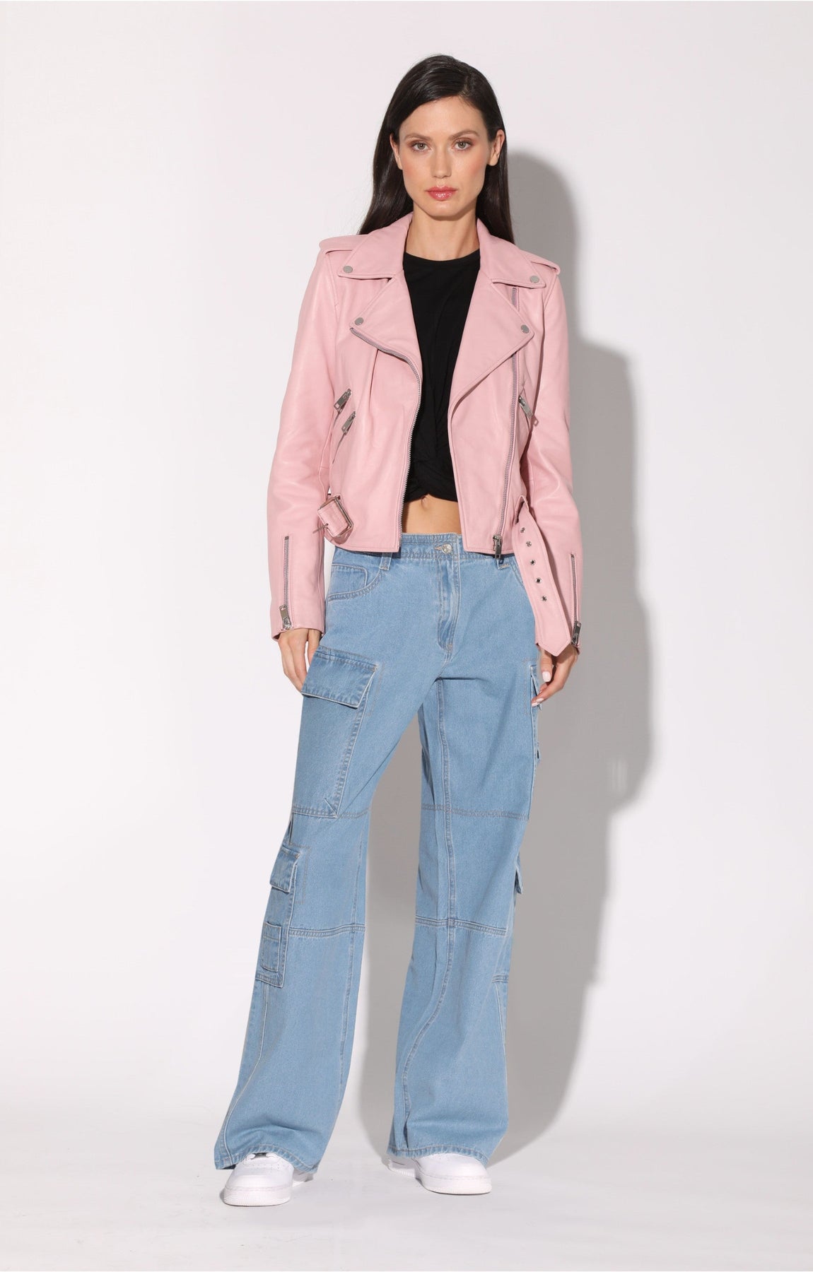 Allison Jacke, Taffy – Leder