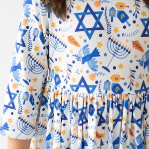 Happy Chanukka Kleid mit 3/4-Ärmeln und Taschenwirbeln