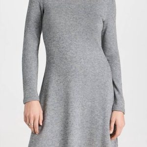 Langärmliges, kurzes Pulloverkleid in Silberstaub