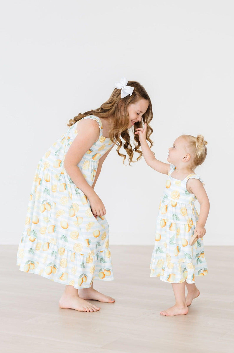 Schöne Zitronen Rüschen Maxi Kleid