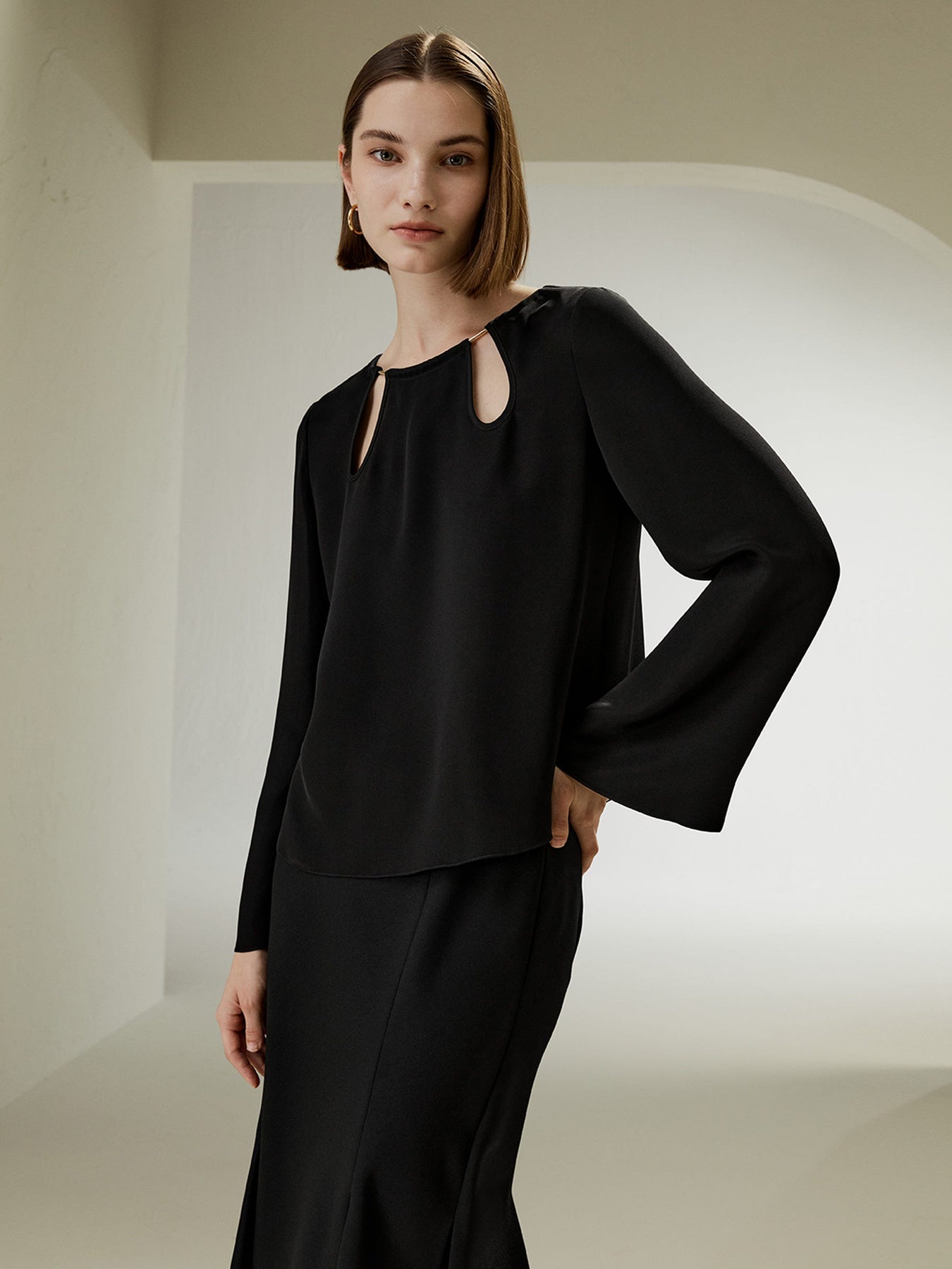 Parisian Droplet ausgeschnittene Bluse