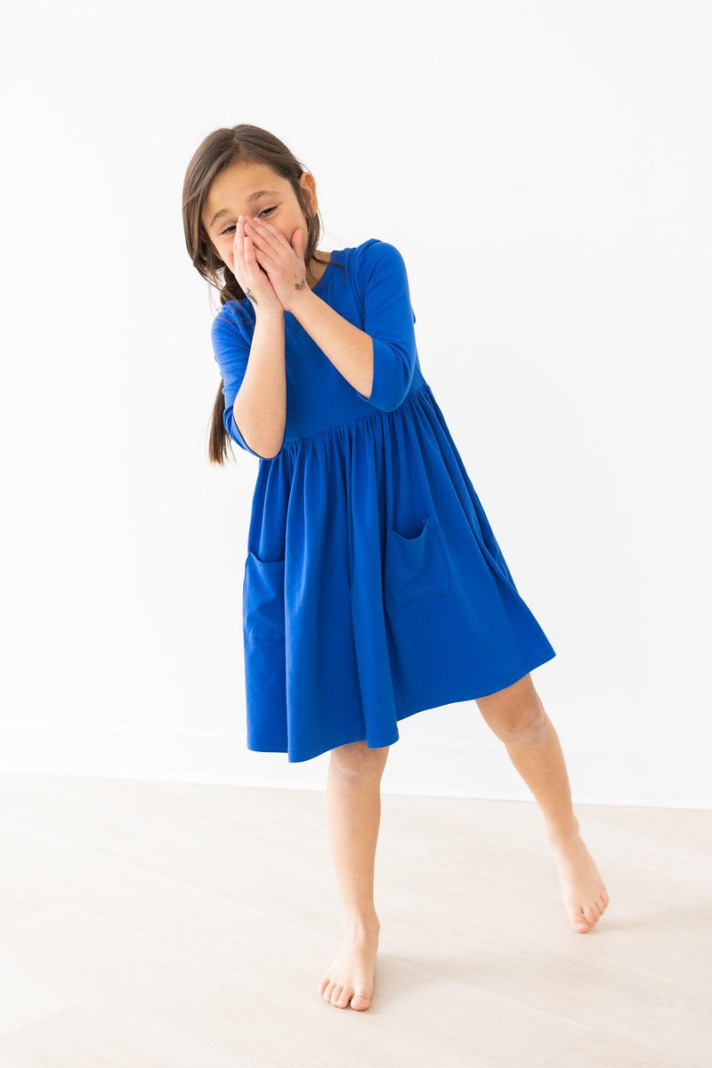 Schwarzes 3/4-Tasche Twirl Kleid