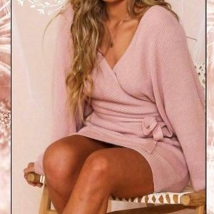Luxuriöses Pulloverkleid in Rosa