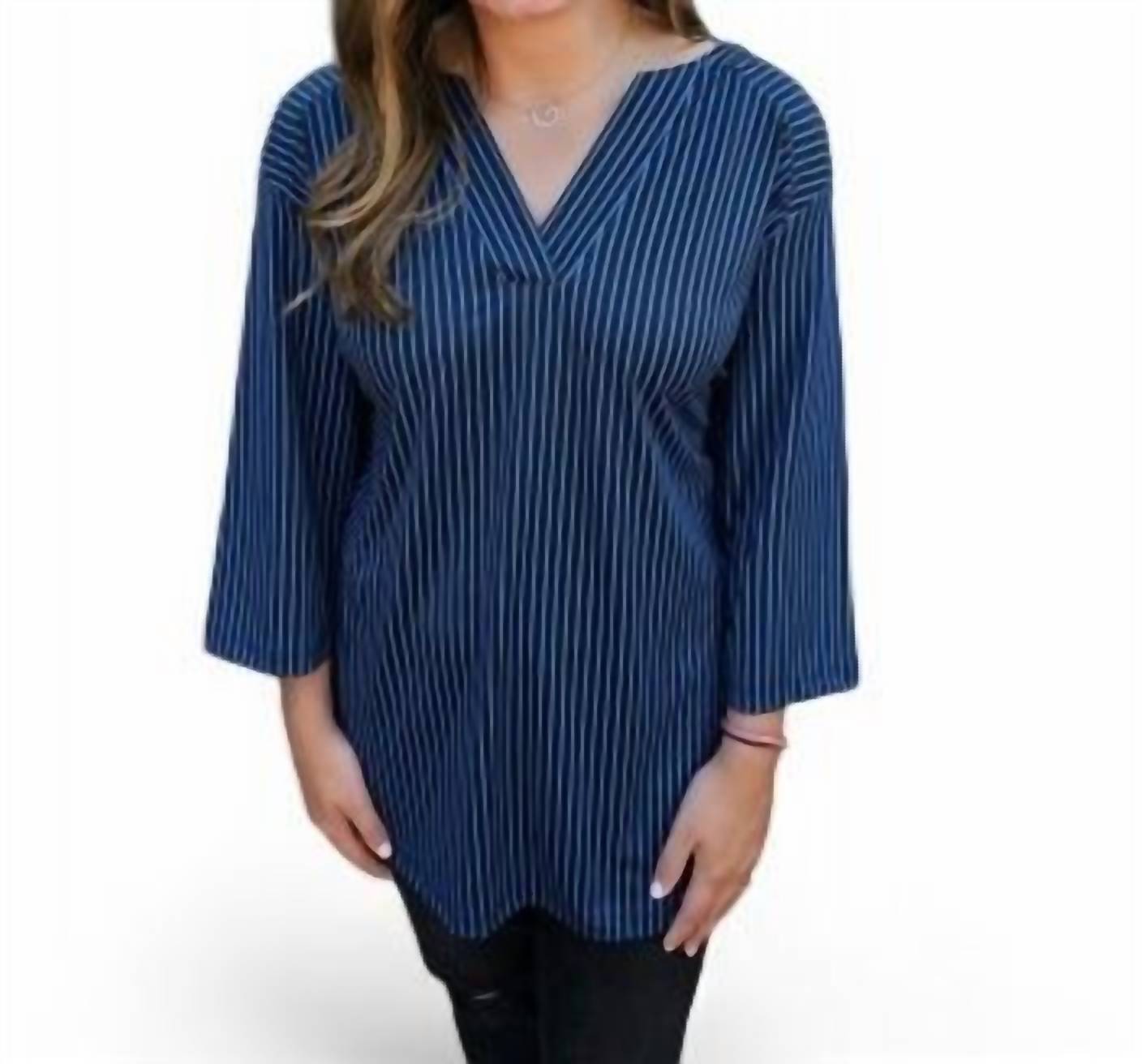 Stripe Top in Schwarz/Blau
