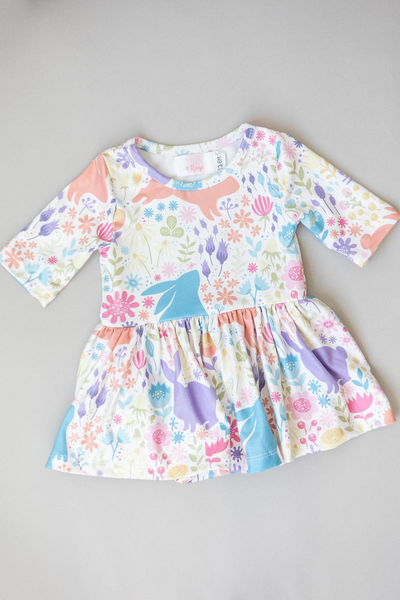 Pastell Blumen Bunnies Twirl Body