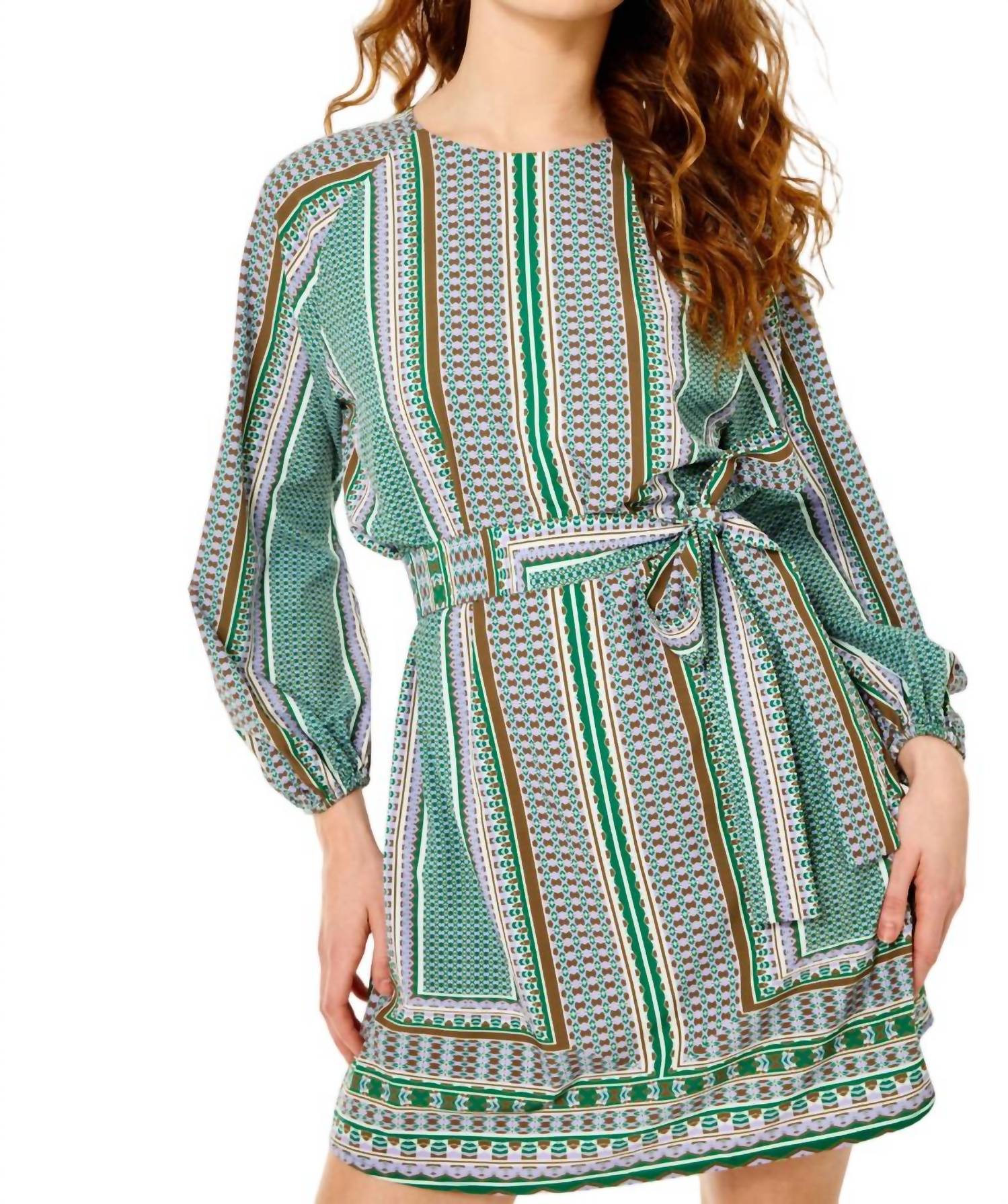 Emma Kleid in Eze