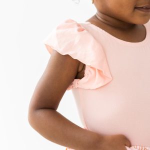 Pfirsichfarbener S/S-Trikot mit Flatterärmeln