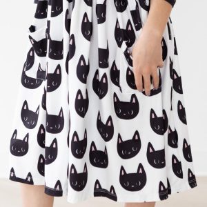 Purrfect Twirl-Kleid mit 3/4-Ärmeln und Taschen