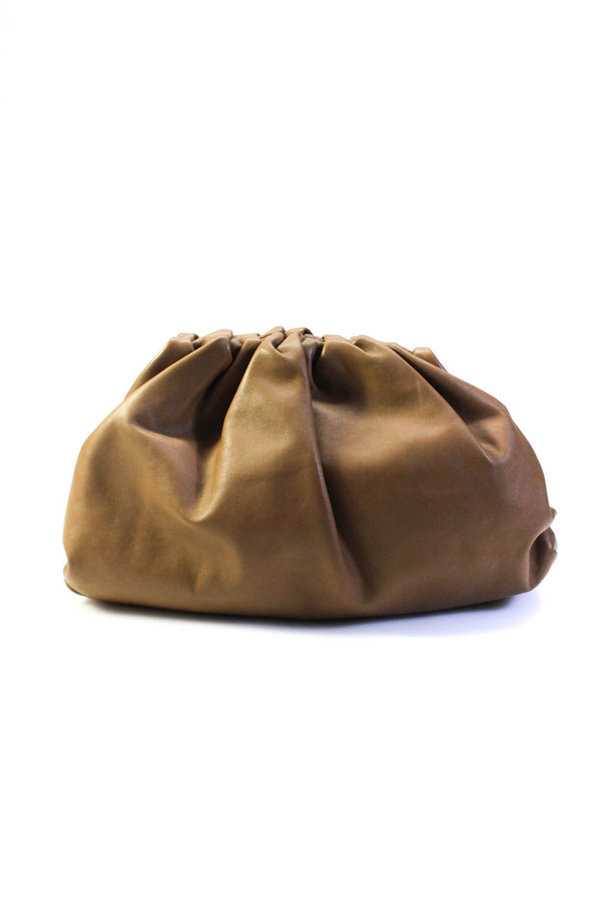 Bottega Veneta Damen The Pouch Leder Clutch Handtasche Braun