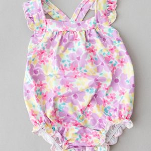 Sommer-Strampler mit Aquarell-Rüschen und überkreuztem Rücken