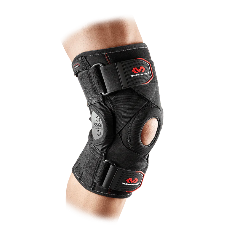McDavid Level 3 Kniebandage mit polyzentrischen Scharnieren und Kreuzbändern