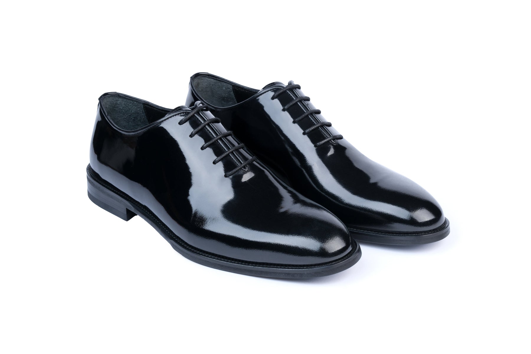 Stilos Ganz geschnitten Oxford Lackleder Kleid Schuhe