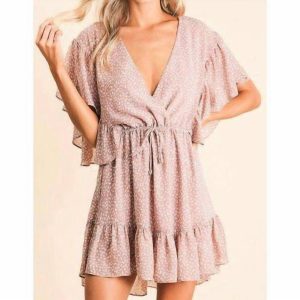 Go With The Flow Kleid mit V-Ausschnitt in Altrosa