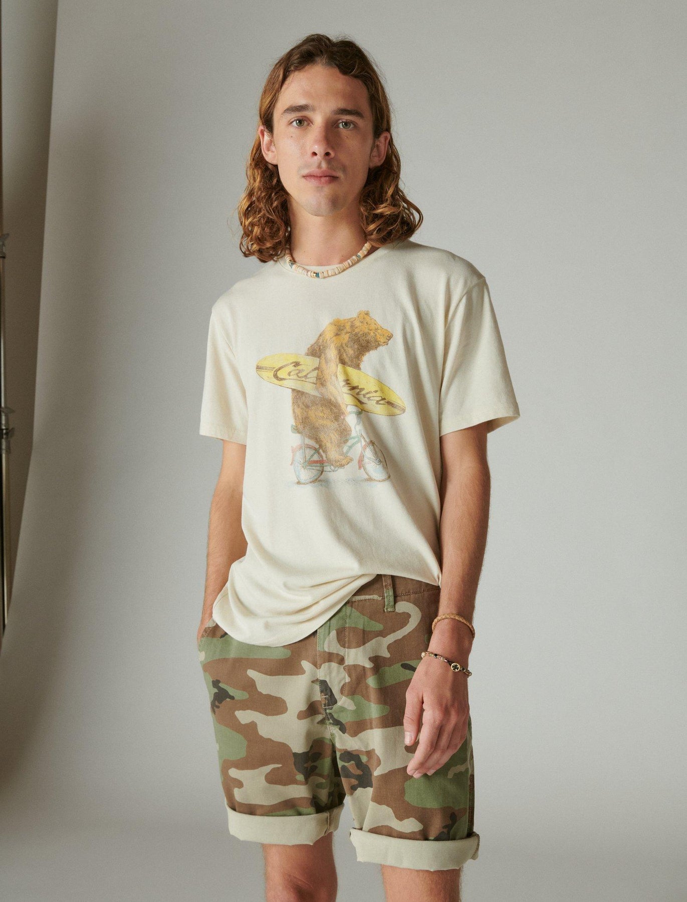 Lucky Brand Surf Bear T-Shirt für Herren