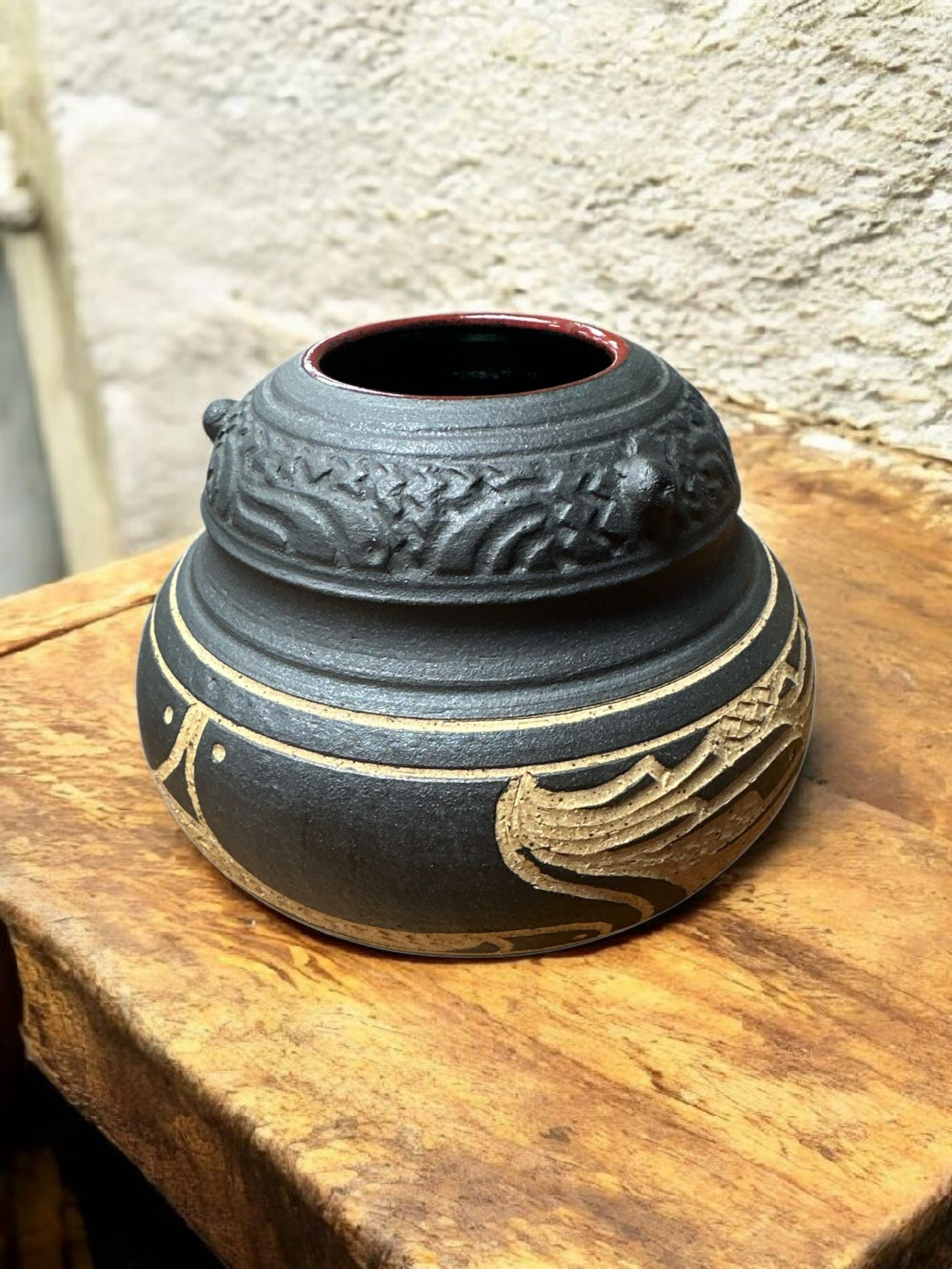Graue gemusterte Vase