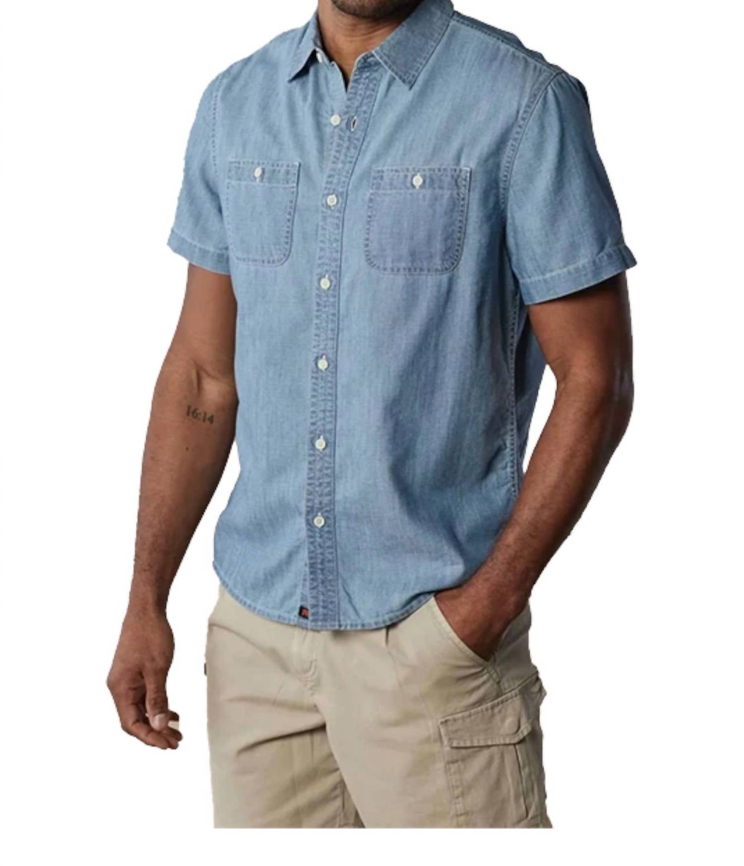 Kurzarmhemd in Chambray