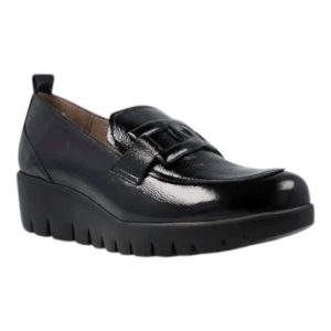 Damen Fliegen Ringe Mokassins Schuhe in schwarz Patent